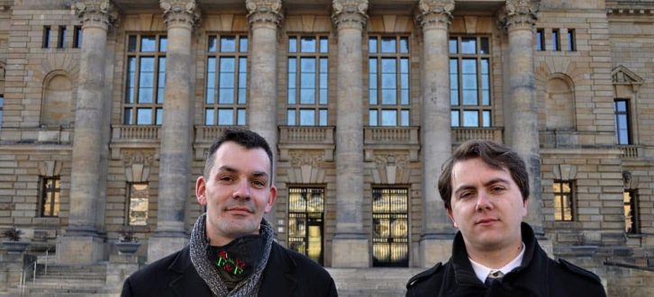 Gastronom Fabian Schmidt (l.) und Rechtsanwalt David Wirth (r.) gehen juristisch gegen den Lockdown vor. © Antonia Weber