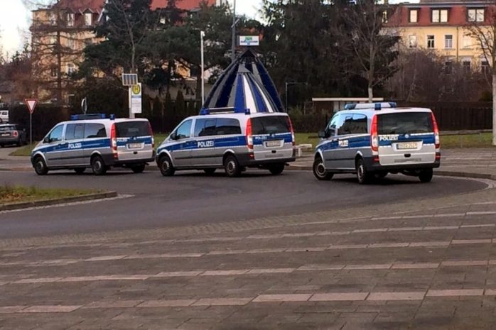 Polizei in Markkleeberg - ein Faketreffpunkt. Foto: L-IZ.de