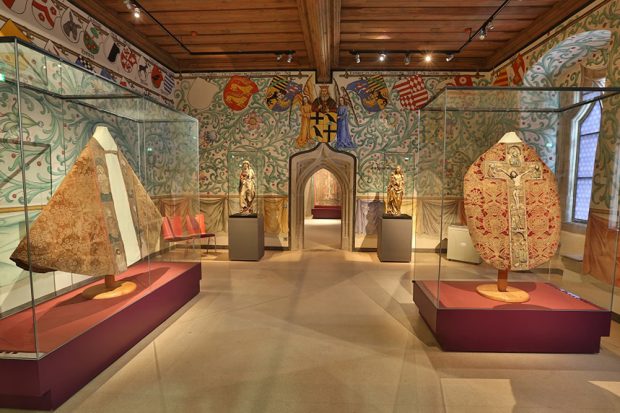 Der Wappensaal im Kapitelhaus. Foto: Vereinigte Domstifter / F. Boxler