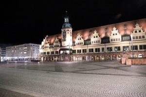 Der Leipziger Marktplatz und das Alte Rathaus. Foto: LZ