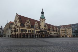 Leipzig bleibt weiterhin im Lockdown. Hier der leere Markt am Alten Rathaus. Foto: Lucas Böhme