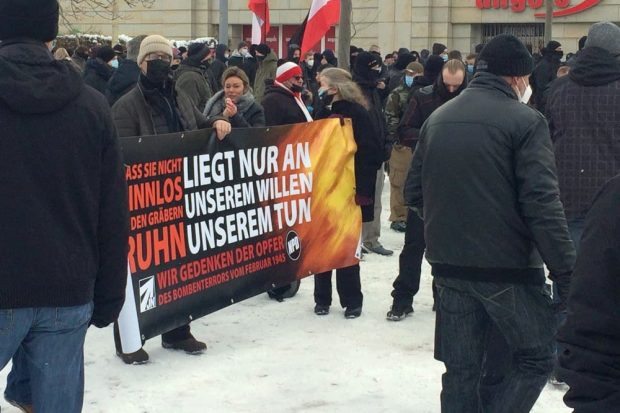 Was soll einem das sagen - III Weltkrieg und Rache? Foto: LZ