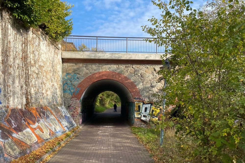 Die Brücke am Karl-Heine-Kanal in Höhe Zschochersche Straße. Foto: Jörg Matthé