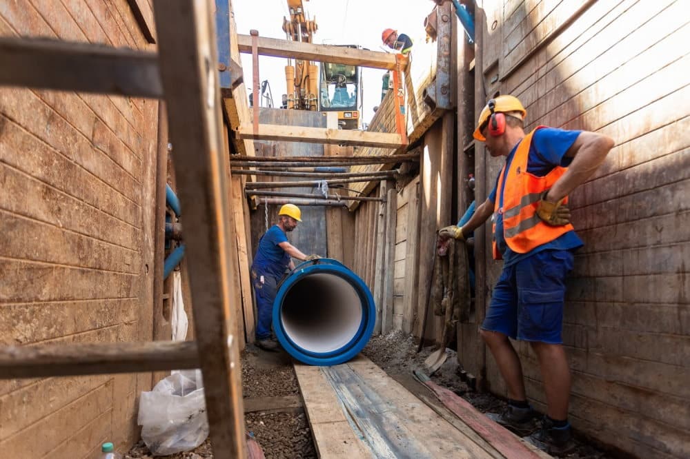 Rohreinzug einer Trinwasserleitung Foto: Leipziger Gruppe