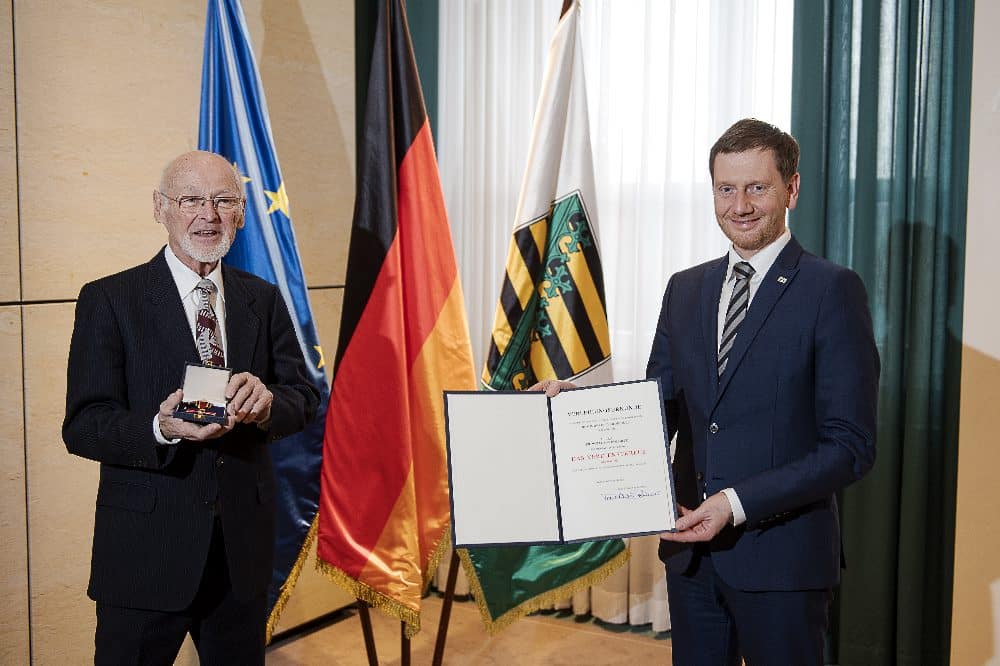 Ministerpräsident Kretschmer überreicht Bundesverdienstorden © Pawel Sosnowski