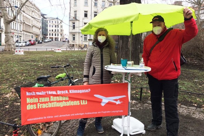 Der Ausbau des Flughafens Leipzig/Halle wird von Umweltverbänden und Klimagruppen oftmals kritisiert. Foto: LZ