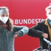 Nadja Sthamer und Holger Mann sind die Direktkandidat/-innen der SPD Leipzig zur Bundestagswahl. Freiwillig nie ohne Maske. Foto: LZ