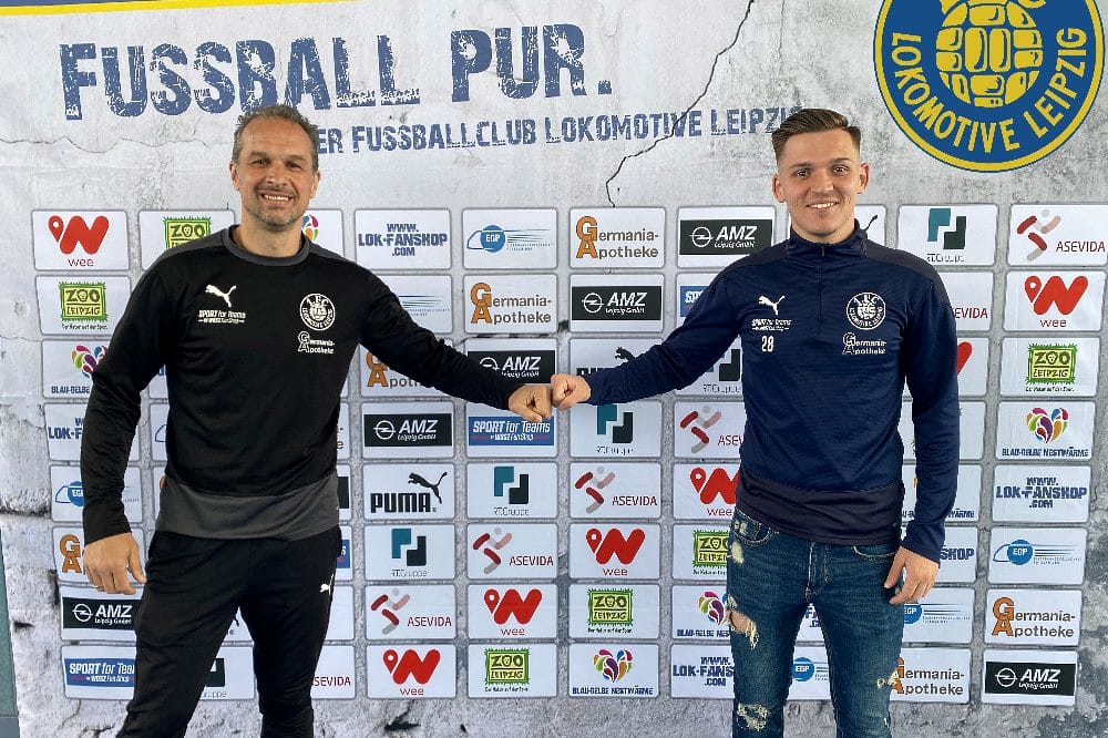 Damir Mehmedovic mit Cheftrainer Almedin Civa. Foto: 1. FC Lokomotive Leipzig