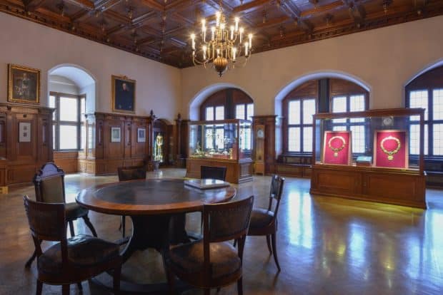 Blick in die Ratsstube im Alten Rathaus vor den Sanierungsarbeiten in 2020, Foto Markus Scholz / Stadtgeschichtliches Museum Leipzig