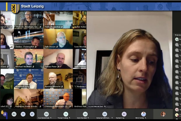 Der Stadtrat digital am 21.04.2021, Franziska Riekewald (Linke) im Bild. Foto: Screen Livestream