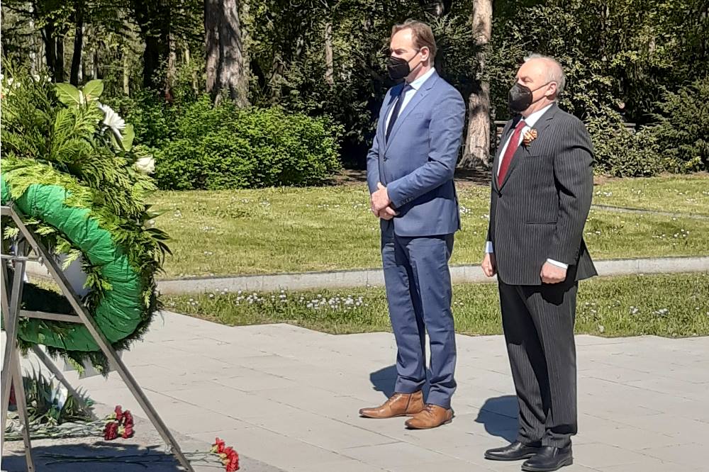 Kranzniederlegung auf dem Ostfriedhof am 8.Mai 2021. Quelle: Stadt Leipzig