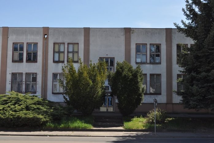 Erster Halt der antifaschistischen Fahrrad-Demo am 9. Mai: die Kamenzer Straße 12. Foto: LZ