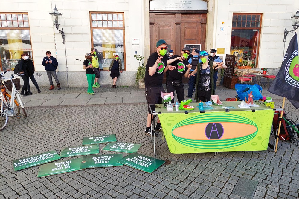 Protest gegen die Kundgebung der „Bürgerbewegung Leipzig 2021“ auf dem Richard-Wagner-Platz in Leipzig. Foto: LZ