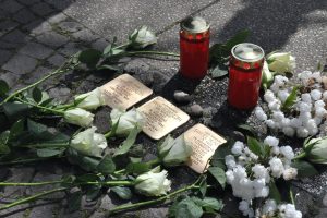 Am heutigen 8. Mai 2021 ist der Tag der Befreiung vom Nationalsozialismus. Gedenksteine an ermordete Juden in Leipzig. Foto: Antonia Weber