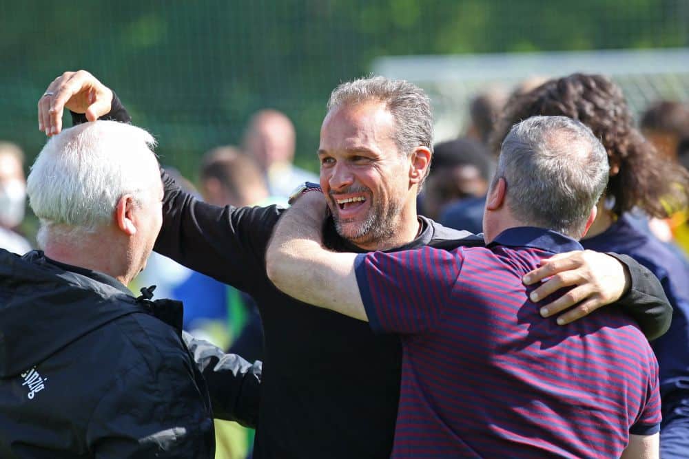 Fussball, Wernesgruener Sachsenpokal, Saison 2020/ 2021, Finale: 1. FC Lok Leipzig vs. Chemnitzer FC am 29.05.21 in der Sportschule Egidius Braun, Leipzig Abtnaundorf. Im Bild: Trainer und Sportdirektor Almedin CIVA (Lok Leipzig), Jubel