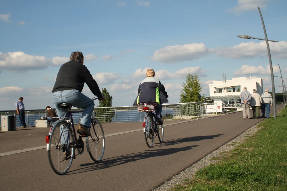 Seepromenade auf Markkleberger Seite des Cospudener Sees. Foto: Ralf Julke