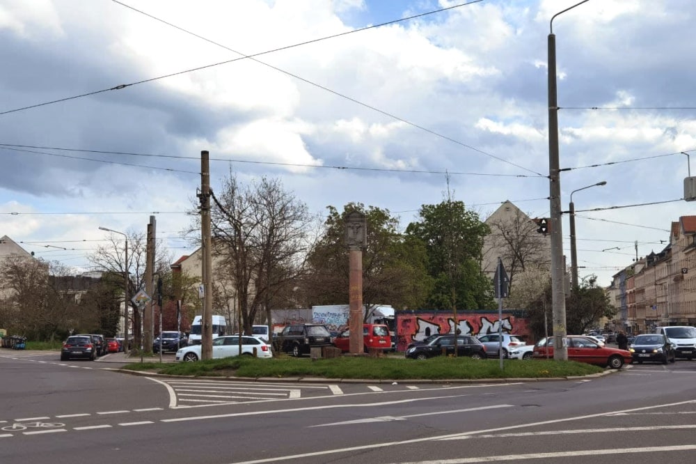 Die „Connewitzer Spitze“ wird derzeit noch als Parkplatz genutzt. Foto: Tilly Domian