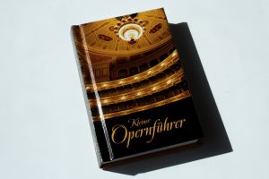 Katharina Kleinschmidt: Kleiner Opernführer. Foto: Ralf Julke