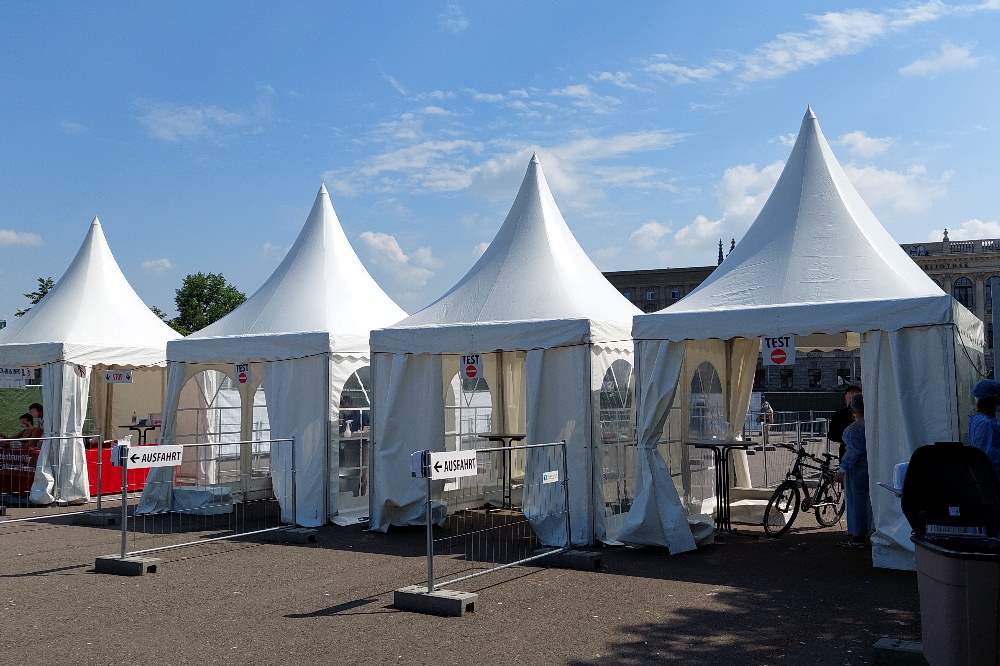 Corona-Testzentrum auf dem Leuschner-Platz. Foto: LZ