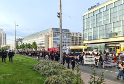Der 1. Juni 2021 in Leipzig: die erste bewegte Demonstration seit Monaten. Foto: Leon Eisfelder-Mylius/LZ