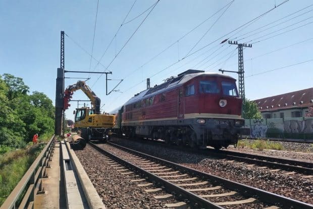 Leipzig Mockau, Pfostengründungen Lärmschutzwand 4.7, ein Gleis gesperrt. Foto: DB AG/Bastian Rülicke 