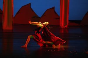 Ab 19. Juni in "Märchen / Märchen" zu sehen: Fan-Yi Liu tanzt das Rotkäppchen. Foto: Ida Zenna/ Leipziger Ballett