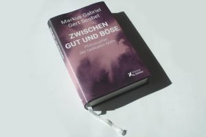 Markus Gabriel, Gert Scobel: Zwischen Gut und Böse. Foto: Ralf Julke