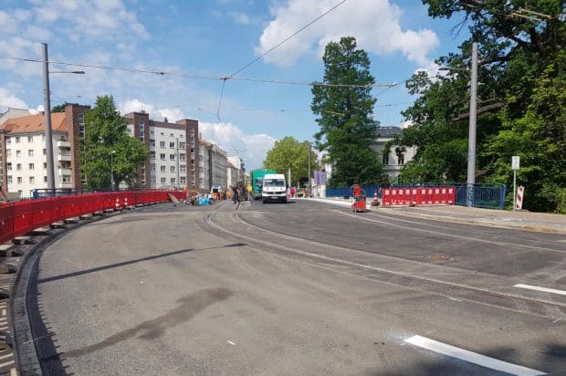Die Plagwitzer Brücke kurz vor Fertigstellung 2020. Foto: Marko Hofmann