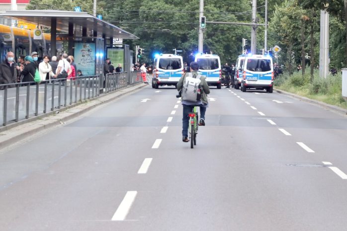 Jede Menge Platz auf dem Ring: Etwa 2,5 Stunden dauerte der Gang der 50 Teilnehmenden. Foto: LZ