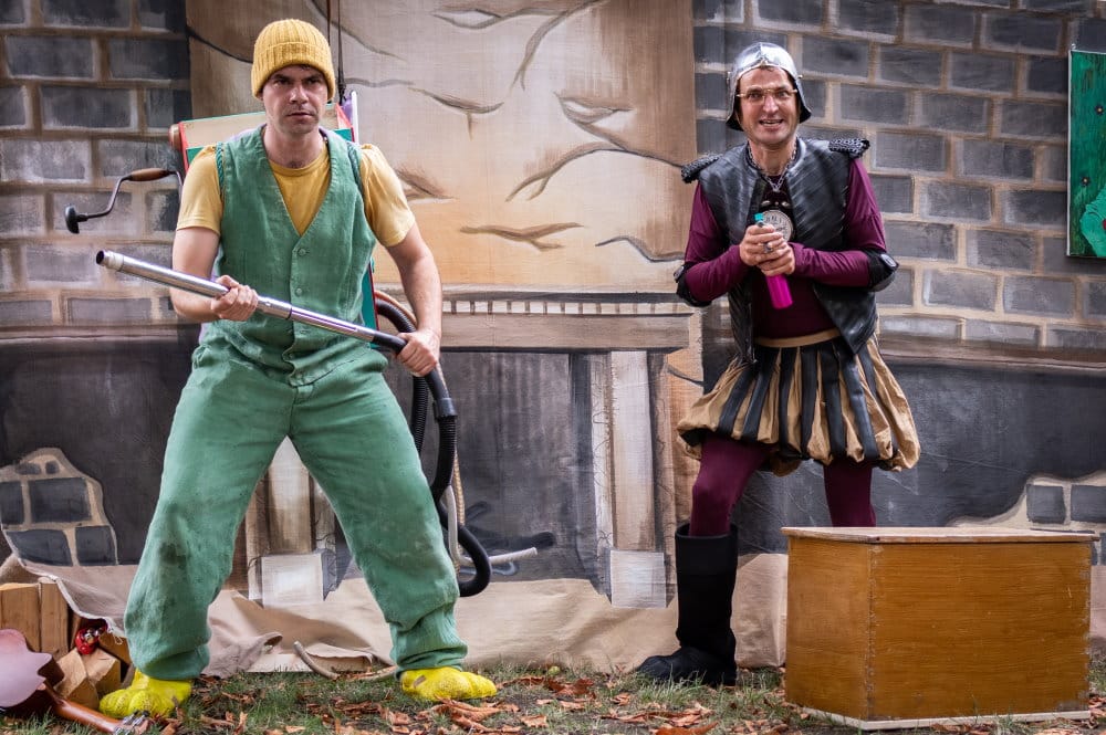 Ritter, Drache, Geisterbahn. Foto: Theater Maleki