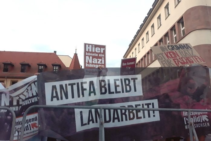 Der antifaschistische Gegenprotest bei Björn Höckes Auftritt in Grimma. Foto: LZ