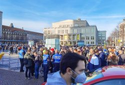 "Querdenker"-Demo am 6. November 2021 auf dem Augustusplatz. Foto: LZ