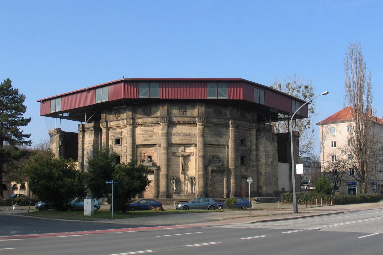 Das Lapidarium Zionskirche in Dresden. Von DP-1 - Eigenes Werk, CC BY 2.5, https://commons.wikimedia.org/w/index.php?curid=1762937