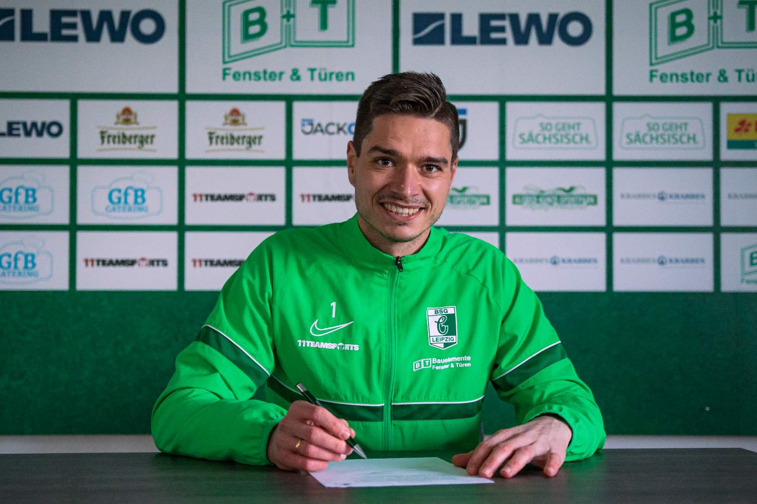 Die Nummer „1“ Benjamin Bellot bleibt Leutzscher · Leipziger Zeitung