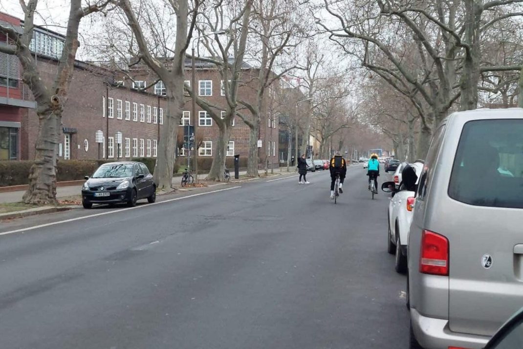 Radfahrer in der Johannisallee. Foto: LZ