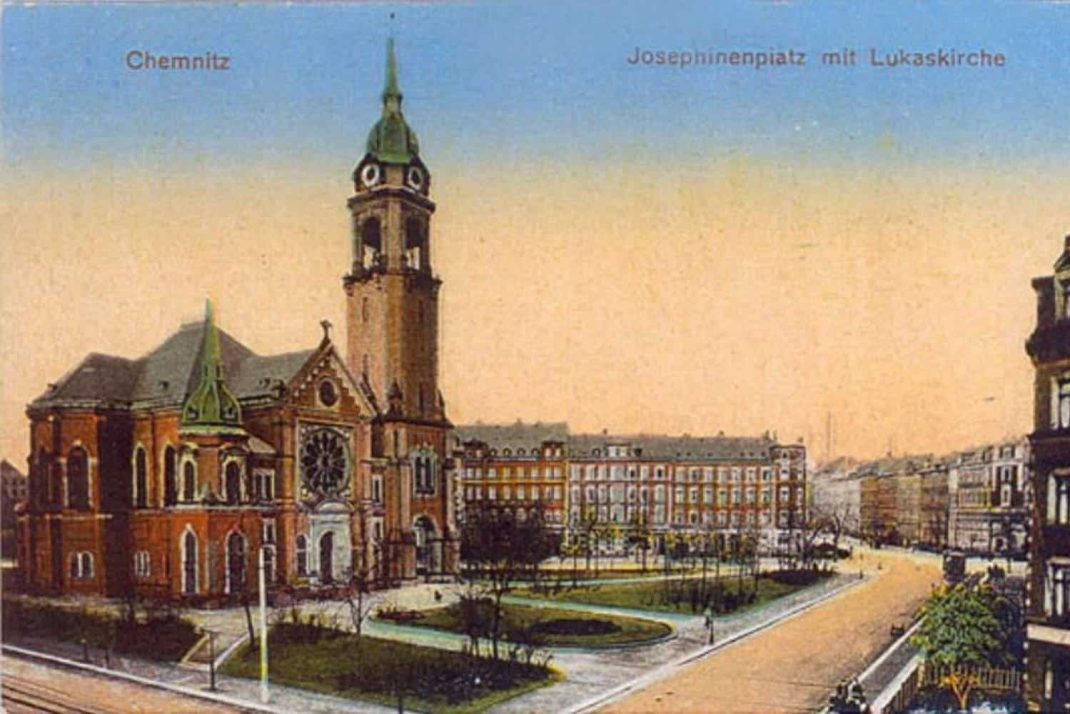 Die St.-Lukas-Kirche Chemnitz um 1910. Foto: Gemeinfrei, Urheber unbekannt,