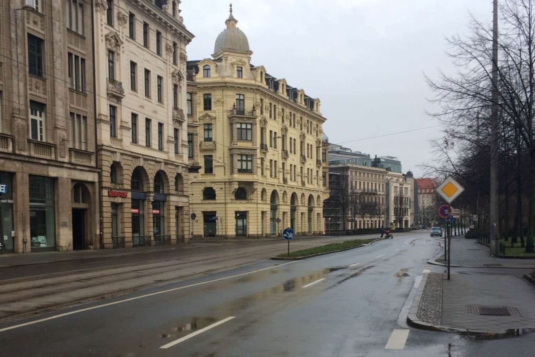 Ab März neue Radfahrstreifen: der westliche Promenadenring. Foto: Ralf Julke