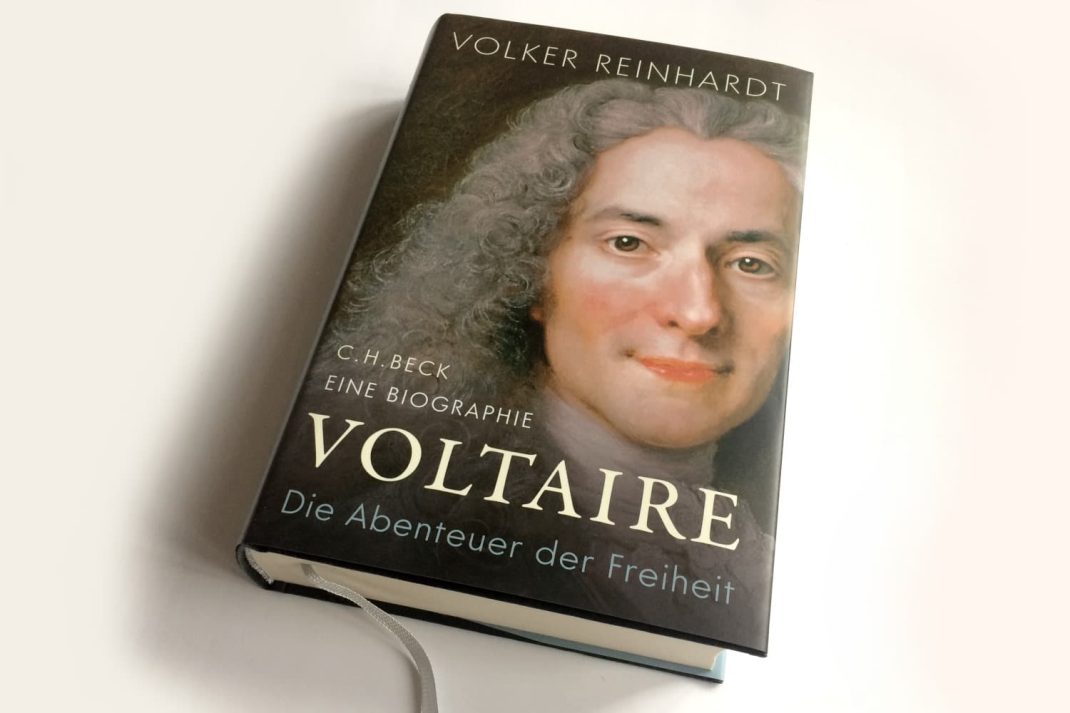 Volker Reinhardt: Voltaire. Foto: Ralf Julke
