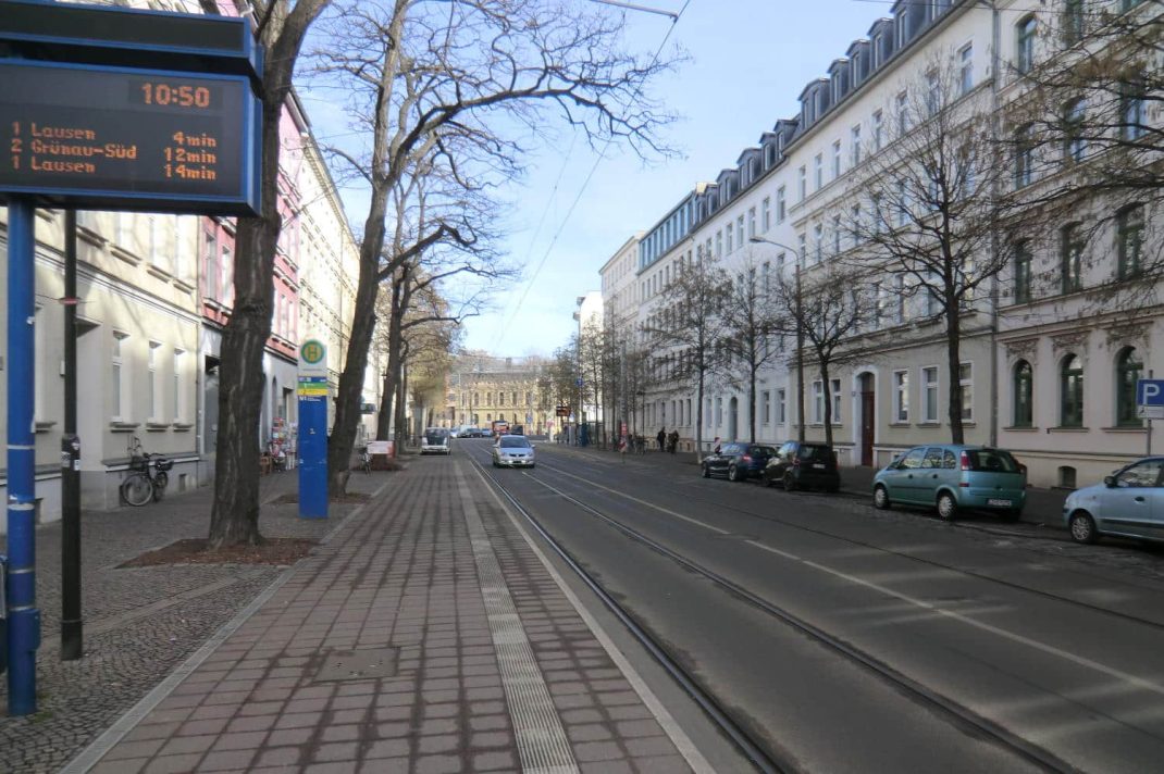 Die Haltestelle an der Holbeinstraße. Foto: Marko Hofmann