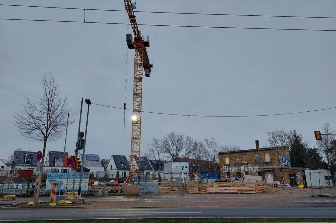 Eigenheimbaustelle in der Russenstraße / Ecke Prager Straße. Foto: LZ