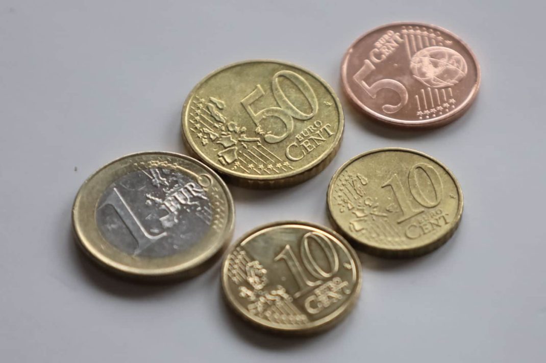 Vorerst bleibt es bei den 1,75 Euro/Stunde Mehraufwandsentschädigung. Foto: Ralf Julke