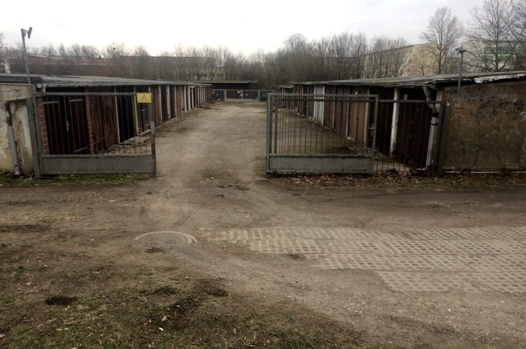 Die Garagengemeinschaft in der Hans-Beimler-Straße in Möckern. Foto: Ralf Julke