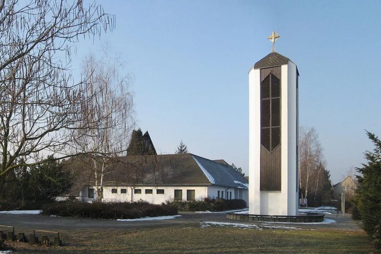 Der freistehende Glockenturm der Pauluskirche. Foto: Lumu, CC BY-SA 3.0, https://commons.wikimedia.org/w/index.php?curid=9709174