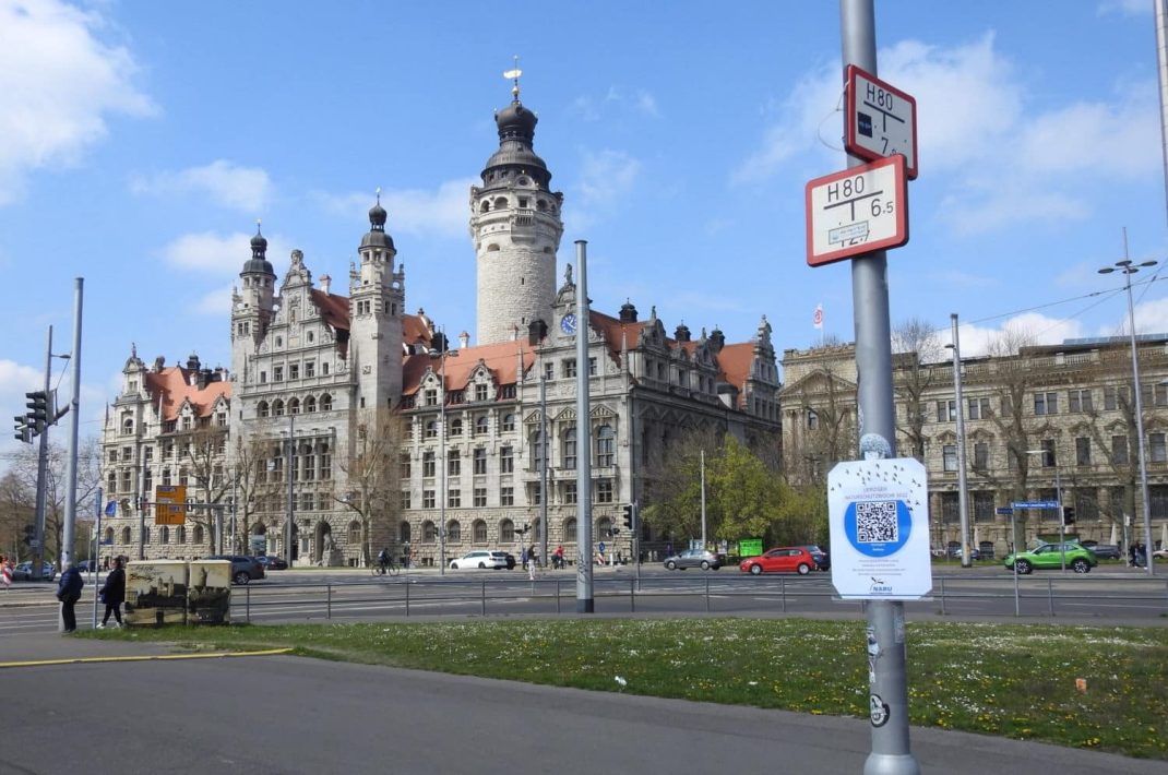 Hörstation auf dem Wilhelm-Leuschner-Platz. Foto: NABU / Beatrice Jeschke