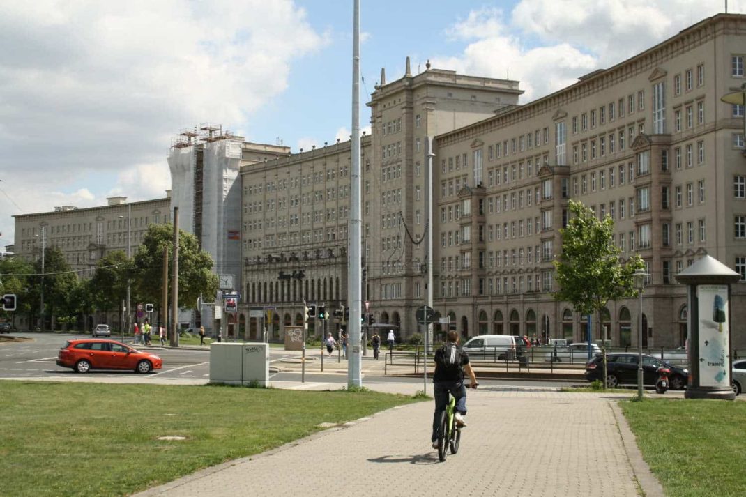 Radweg am Rossplatz. Foto: Ralf Julke