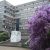 Selbst das Wagner-Denkmal wirkt erdrückt vom Bau der alten Stasi-Zentrale. Foto: Ralf Julke