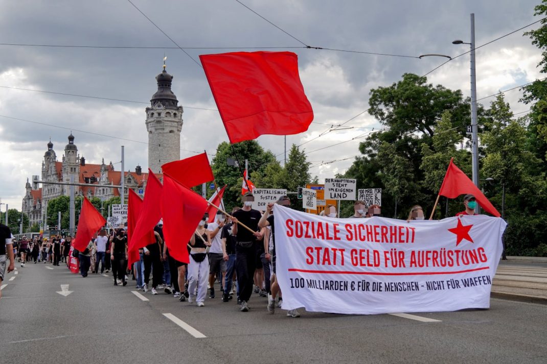 Demo gegen die Aufrüstung am Samstag in Leipzig. Foto: LZ