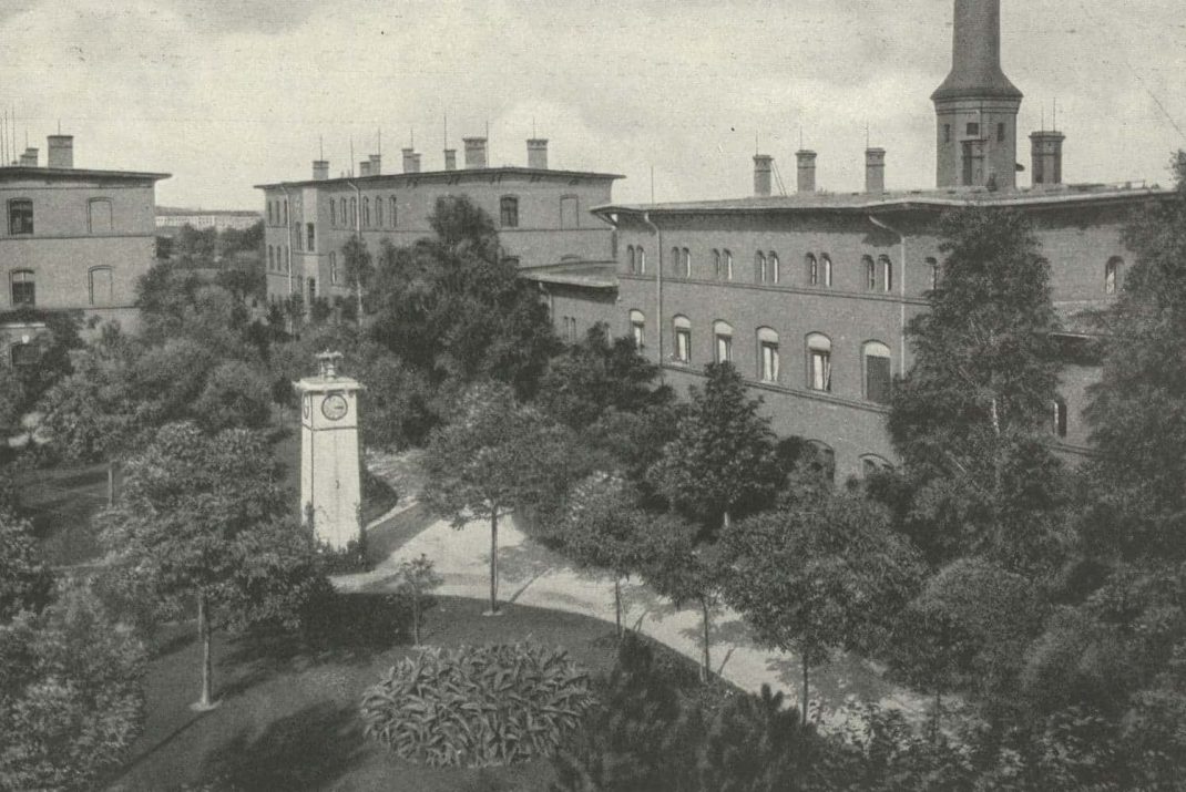 Foto des Innenhofs der Leipziger Arbeitsanstalt um 1900. Foto: Stadtarchiv Leipzig