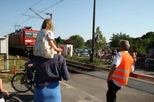 2013 fuhren umgeleitete S-Bahn-Züge über die "Waldbahn". Archivfoto: Ralf Julke