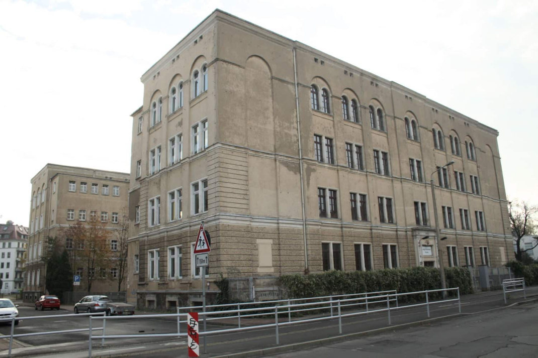 Die Georg-Schumann-Schule im sanierungsreifen Zustand. Foto: Ralf Julke